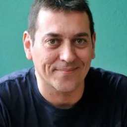 Héctor Lozano