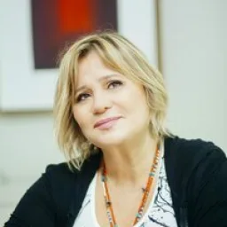 Ece Yörenç