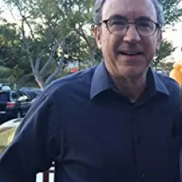 Lowell Ganz