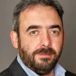 Simon Blackwell