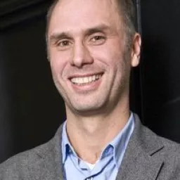 Jesse Armstrong