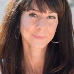 Esther Martínez Lobato