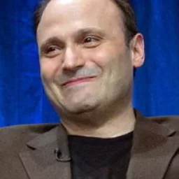 Steven Molaro