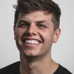 Elliot Wolf